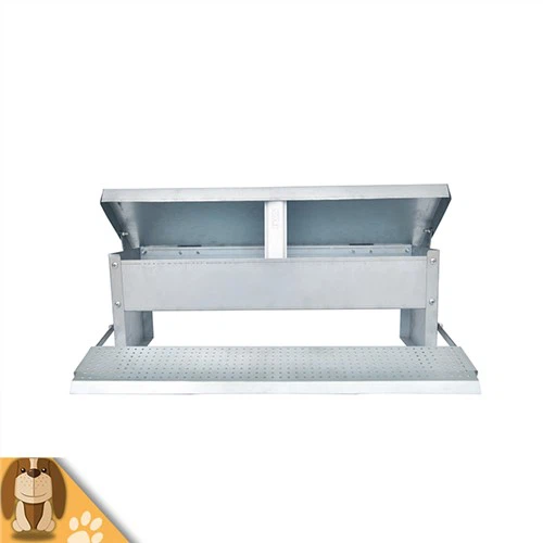 5 kg: n kapasiteetti ulkona metalli kulutuspinta automaattinen kanansyöttölaite